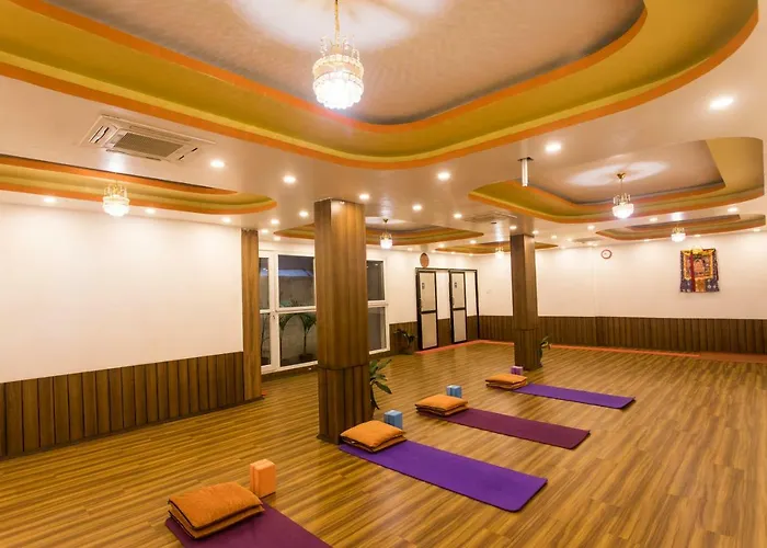 Hotel Nepalaya 3*